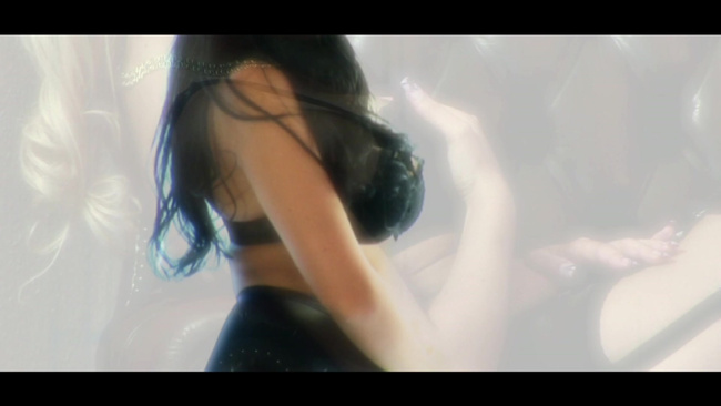 Film erotyczny Porno hetero DVD XXX seks Moms Take It Raw - Mamy biorą to na surowo ZE0509