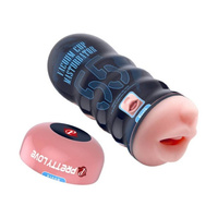 Masturbator w tubie – usta