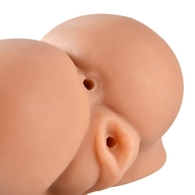 Ciasna cipka i dupka studentki prawa Sashy, masturbator anatomiczny
