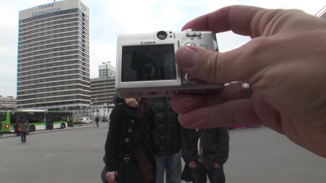 Film erotyczny Porno hetero DVD XXX seks „Nacho Feeds Them With His Sperm” “Nacho karmi je swoją spermą”