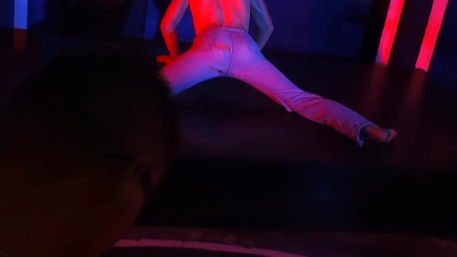 Film erotyczny Porno gejowskie DVD XXX Seks party na Majorce / Mallorca´s Fuck Fest gay porn